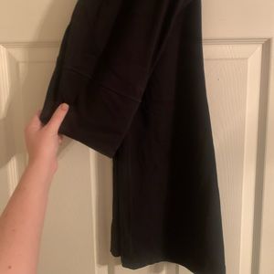 NWOT Size 6 Lululemon Nulu Groove Flare Pant